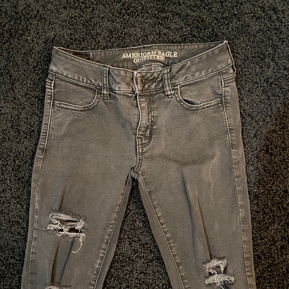 Black American Eagle skinny jeans - Picture 2 of 3